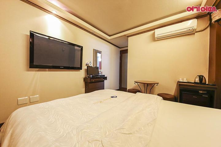 Coups Hotel Seoul Exteriör bild